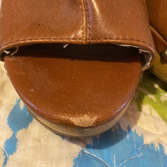 Heels - Picture 4 of 5